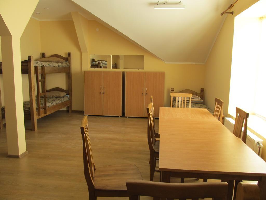 Mini-Hotel Na Pidgradskiy Úzhgorod Habitación foto