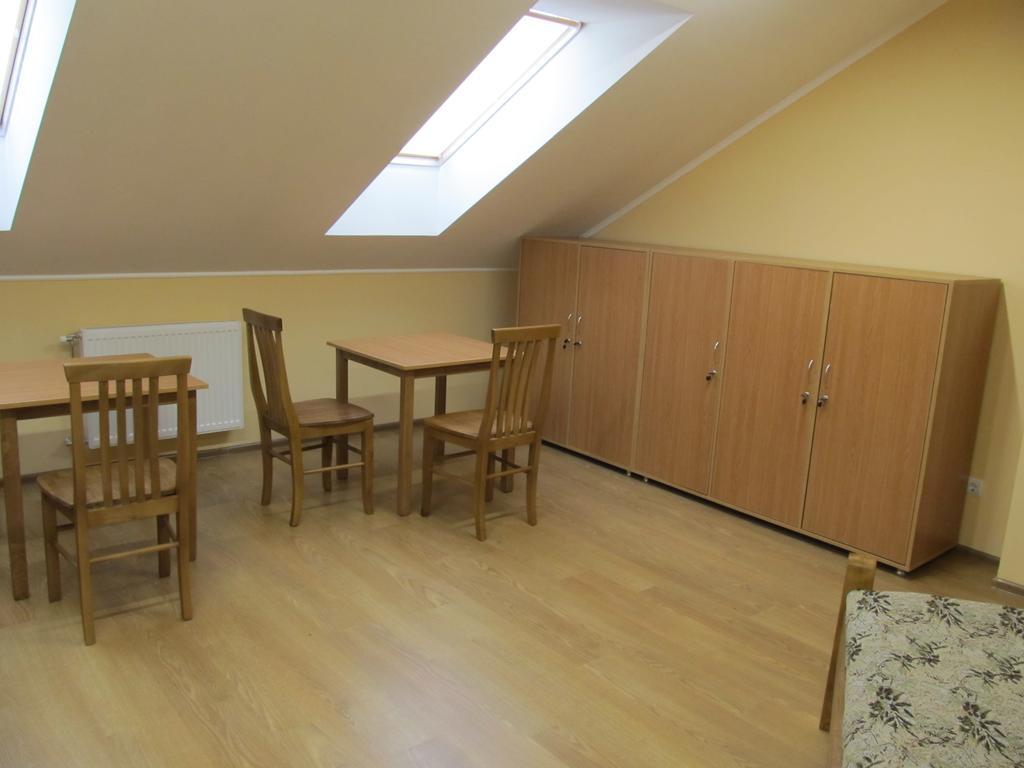 Mini-Hotel Na Pidgradskiy Úzhgorod Habitación foto