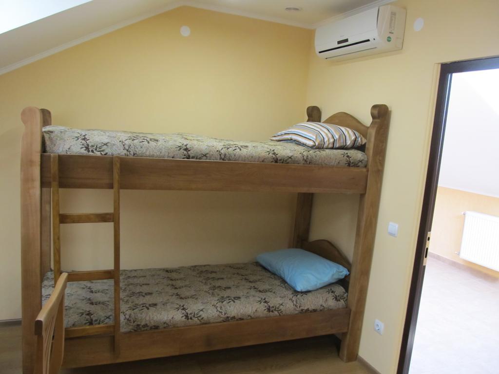 Mini-Hotel Na Pidgradskiy Úzhgorod Habitación foto